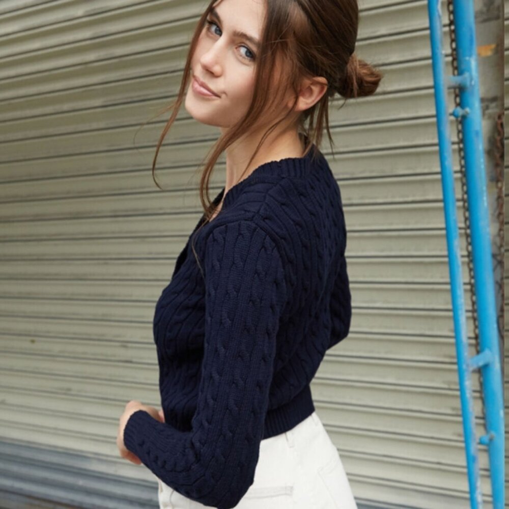 John Halt Navy Blue Cable Knit V-Neck Button Sweater, Small. - Picture 7 of 10